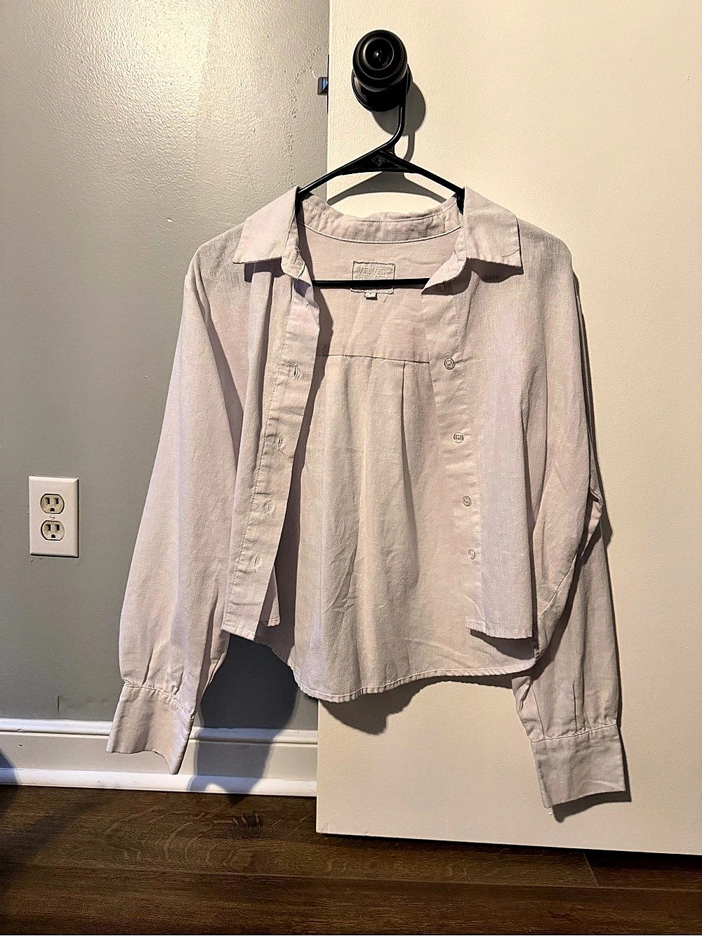 Velvet Heart Button Front Shirt in White Size Small